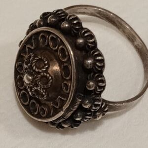 Antique 800 Silver Fillagree Poison Ring